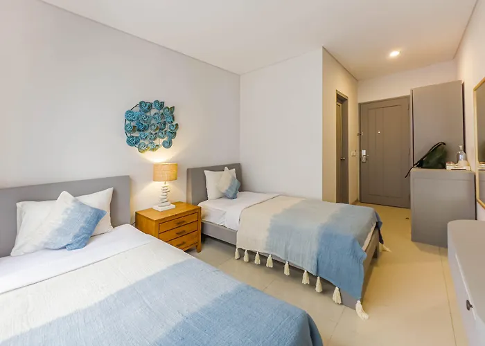 Hola 3* Seminyak (Bali)